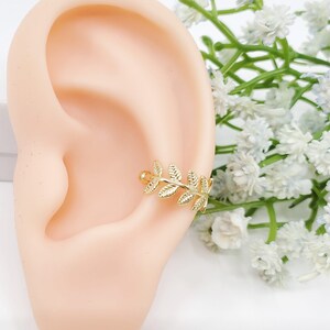 GOLD Laurel Wreath Fake Cartilage Earring, Flexible Ear cuff, ear cuff/ Cartilage/ Helix Piercing Earring