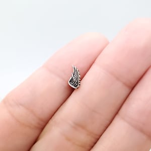 16G Antique Cute Tiny wing Surgical steel Earring Cartilage/ Conch/ Helix Piercing