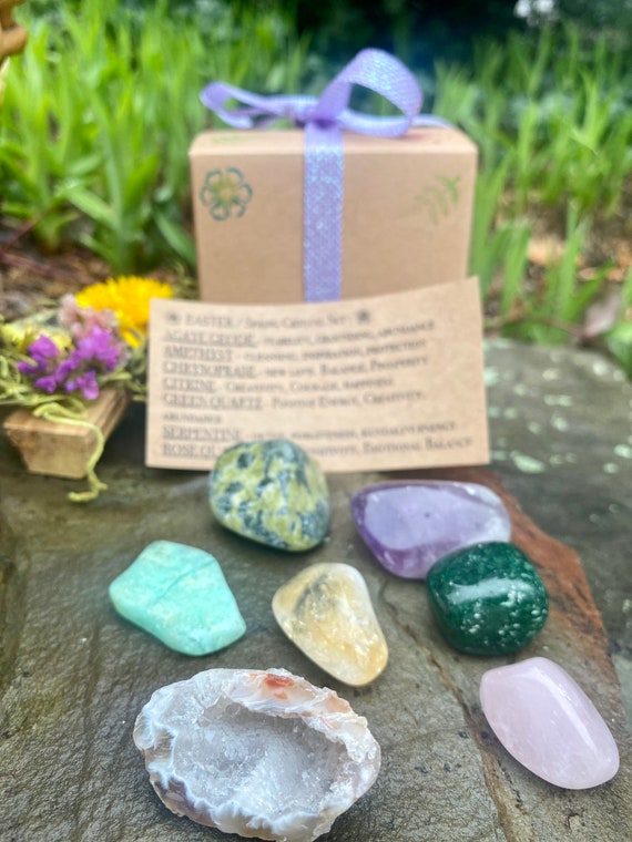 7 pc Easter /SPRING/ Ostara Crystal Set ; Palo Santo, Vibrant Dried Flowers, Easter Eggs, Gift Wrapped, FREE Shipping