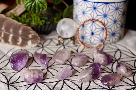 Amethyst Tumbled Stone, Amethyst Crystal, healing crystal, healing energy