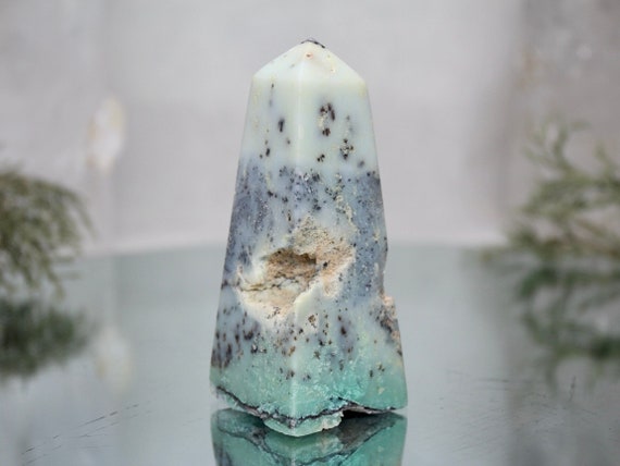 Dendritic Agate and Chrysoprase Crystal Obelisk, AAA Quality Rare Stone, 5.6 oz Chrysoprase Tower from Indonesia