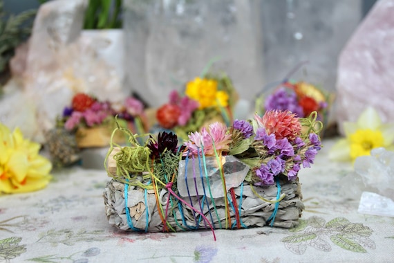 Healing CRYSTAL SMUDGE SET; Raw Clear Quartz Crystal, Chunky Selenite Stick, White Sage, Palo Santo, Vibrant Dried Flowers, Feminine