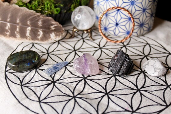 5 pc Protection Crystal Set, Includes Tumbled Stones: Labradorite, Blue Kyanite, Amethyst, Black Tourmaline, Howlite, High Frequency