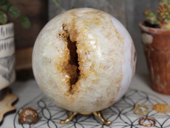 A+ 128mm Citrine, Quartz and Agate Geode Sphere, , 5.52 lb, 88.3 oz Crystal Ball from Brazil