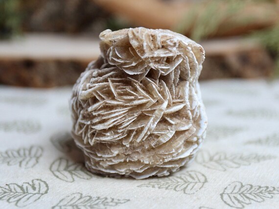 Desert Rose Single Freeform Cluster, 4.0 oz Stone , AA+ Quality 1.25 Rosette Cluster, High Vibration