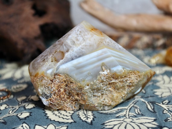 A+ Tan and White Agate with Clear Quartz Crystal Generator Point, Top Polish, Raw Edge, 13.8 oz from Brazil