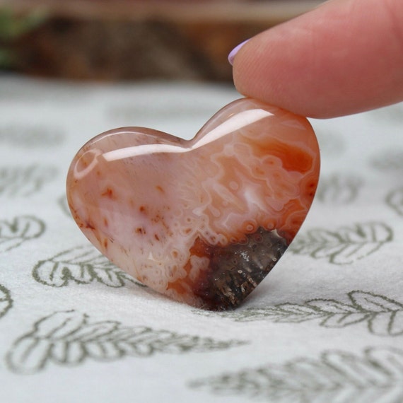 XS Carnelian Heart, AA+ Gem Quality, 0.3 oz Polished Crystal from Indonesia, Gift for Valentine, Love