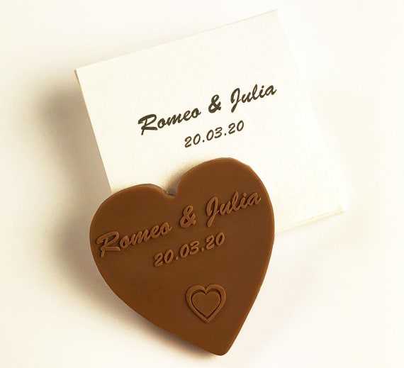 Personalised Wedding Favour 2 x Chocolate Hearts 
