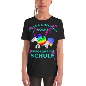 Unicorn - School Ingenutory Girls Tshirt - This Unicorn Rocks The School Youth Short Sleeve T-Shirt