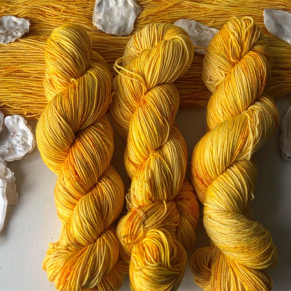 Saffron hand dyed sock yarn, superwash fine merino, 100g, sock yarn, yellow speckles