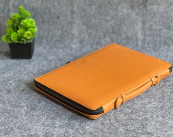 Customizable Leather Laptop Sleeve with Handle & Strap | Fits MacBook, HP, ASUS, Lenovo, LG, Samsung (11"-17") | Personalized**