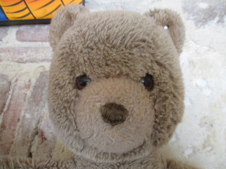 Vintage STEIFF bear sitting with his button in ear, 26 cm sitting, light brown Id: 0205/26 image 2