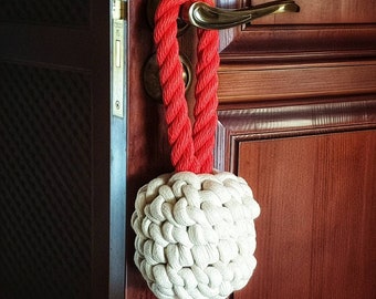 Tope de puerta robusto Red Loop. Protección de pared.