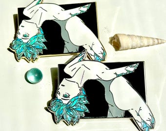 pro-order]Land of the Lustrous phosphophyllite metal badge 宝石の国  [pre-order]