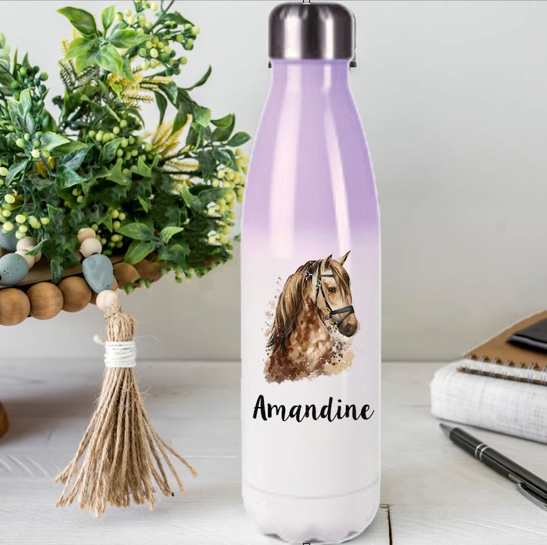 Bouteille inox personnalisée cheval , gourde isotherme à personnaliser, cadeau enfant cheval, gourde avec cheval, équitation blanc mauve