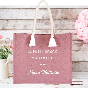 Sac en jute personnalisé – Cadeau maîtresse, ATSEM ou nounou | Texte au choix dans le décor | Idée fin d’année scolaire