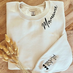 Sweat mamie personnalisé avec votre texte Sweat femme-Sweat personnalisé mamie et prénoms-sweat avec initiales des enfants image 3