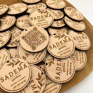 Aangepaste houten tags met logo – Ronde lasergegraveerde tags – Gepersonaliseerde houten labels voor verpakking, geschenken en producten – Dubbelzijdige optie