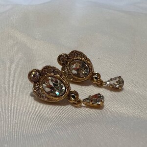 Vintage style costume elegant earrings