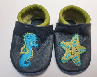 Größe 18, Lederpuschen, Krabbelschuhe, Lauflernschuhe, Babyschuhe mit Seepferdchen, Seestern