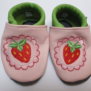 Size 18, leather slippers, crawling shoes, first walker shoes, baby shoes with strawberries, strawberry
