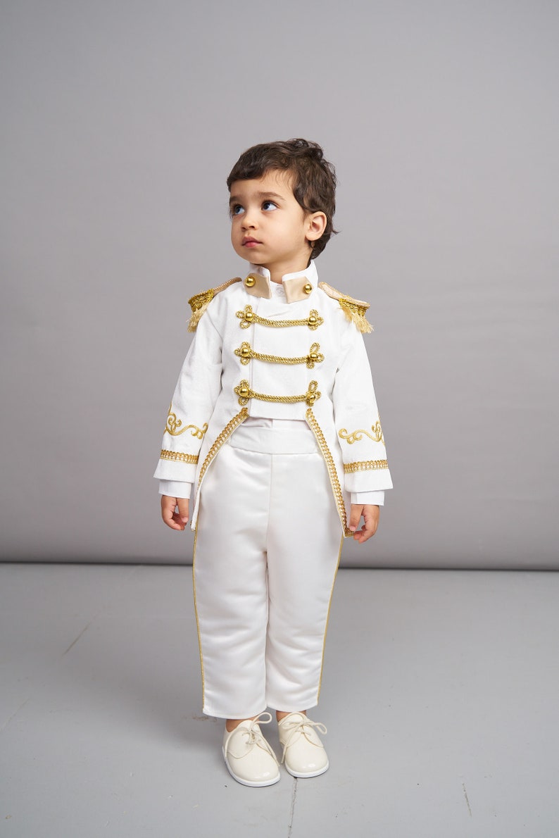 Déguisement prince charmant, tenue premier anniversaire pour garçon, soirée costumée, déguisement de roi pour bébé, premier anniversaire, tenue de prince ivoire royal image 5