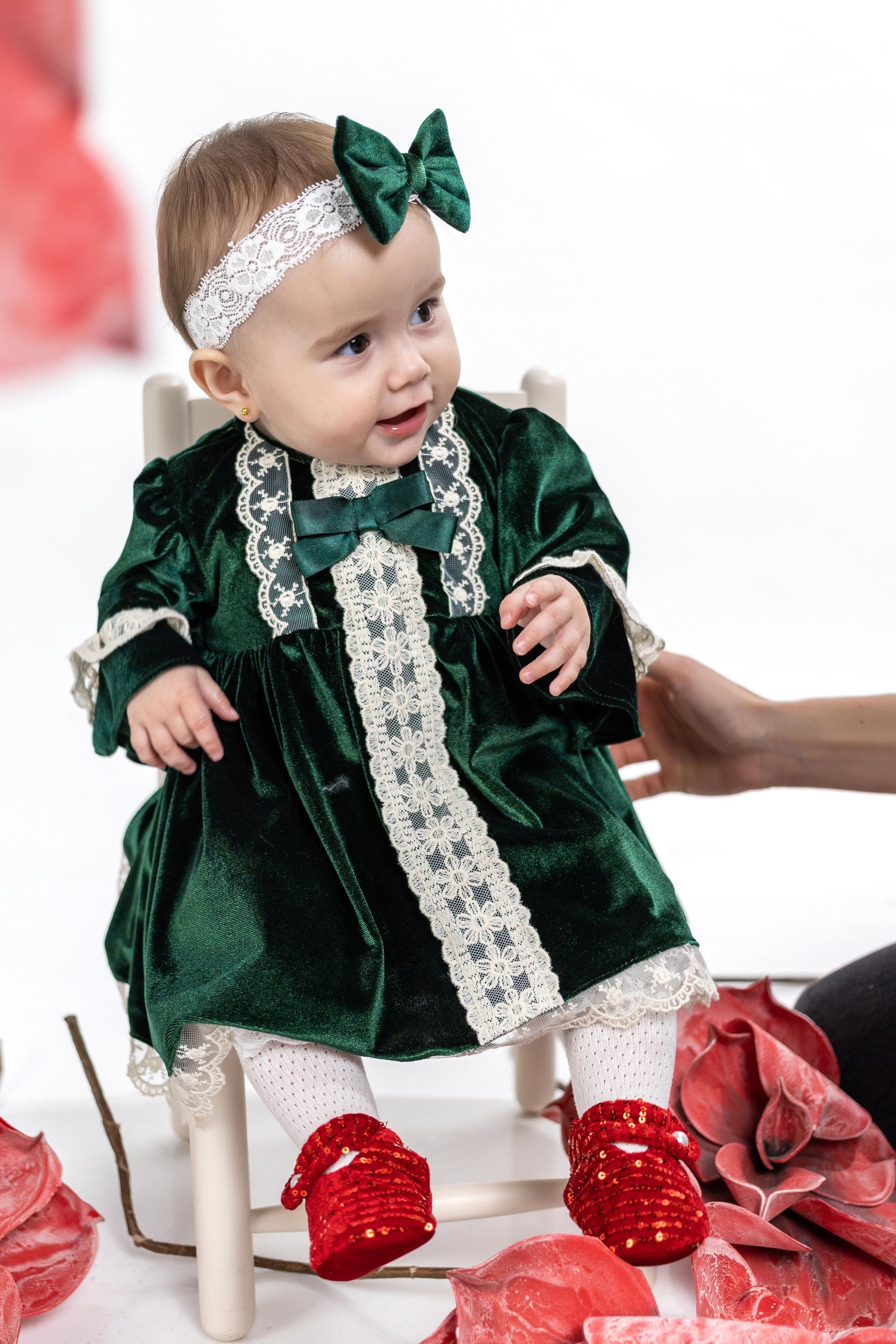 Green velvet dress for baby girl hotsell