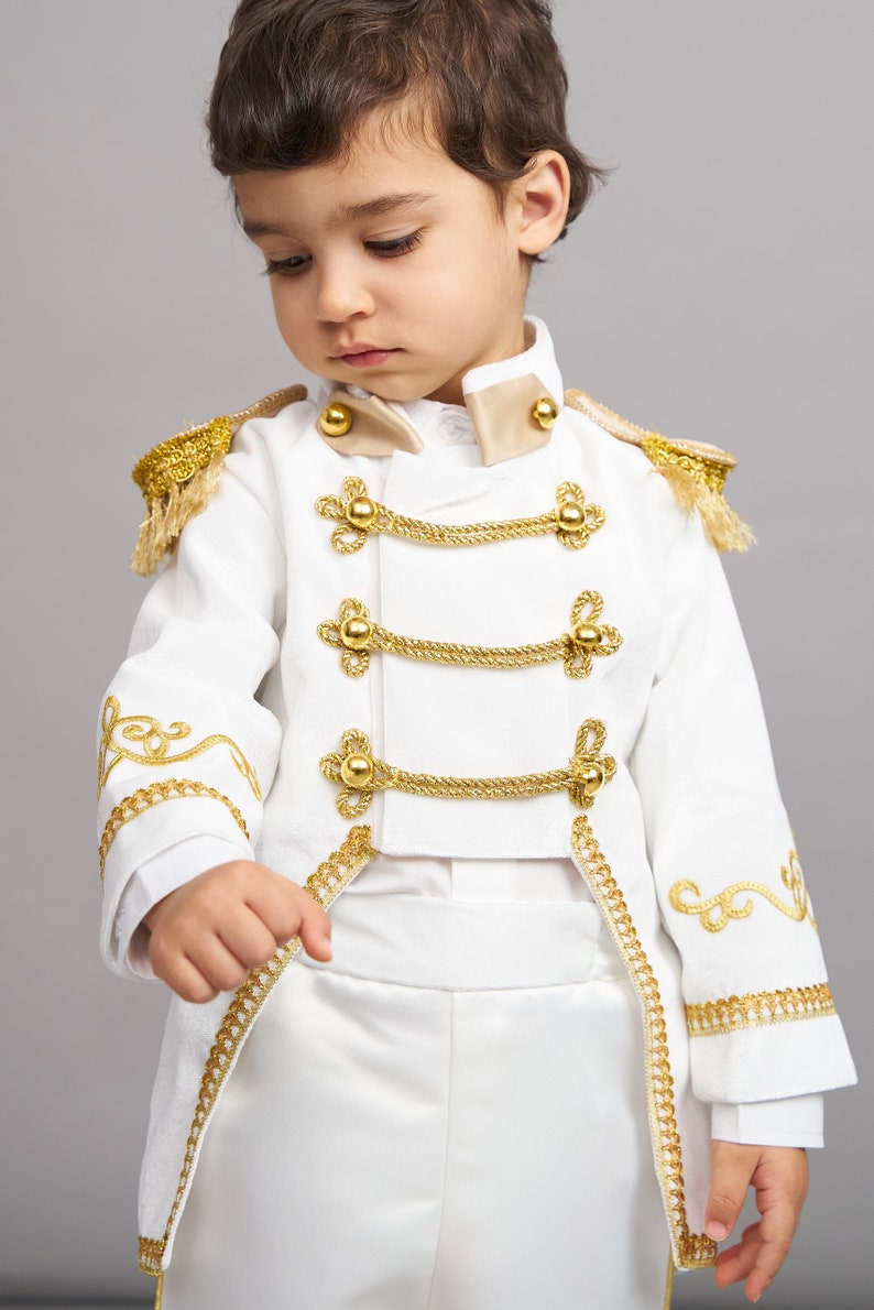 Déguisement prince charmant, tenue premier anniversaire pour garçon, soirée costumée, déguisement de roi pour bébé, premier anniversaire, tenue de prince ivoire royal image 4