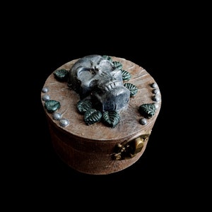 Caja de Cráneo Pirata - Decoración Mágica, Magia el Encuentro, DnD, RPG, Caja de Dados, Caja de Cartas, Cofre del Tesoro Pirata, Caja de Dados DnD, Almacenamiento de Dados