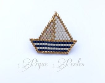 Broche bateau en perles miyuki