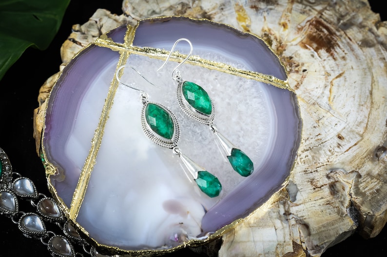 Dyed Emerald gemstone earrings 925 sterling silver jewellery for womens /& girls,handmade jewellery,Christmas gift,Valentine/'s Day gift