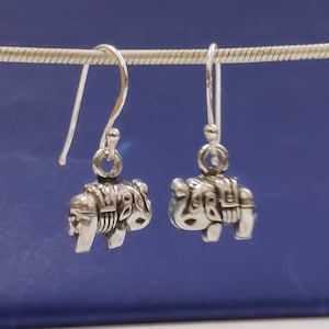 Elephant Design Charm Earrings,Minimalist Animal Earring,Handcrafted dangle earrings,daily wear earrings,Christmas gift,Valentine&#39;s Day gift