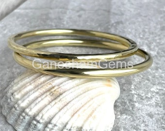 Handgjort armbandsset i mässing, gyllene stapelarmband