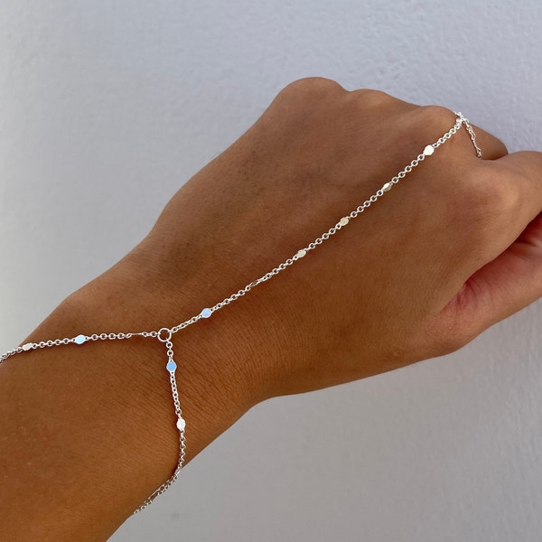 Minimalist Finger Chain, Bague Bracelet, Delicate Hand Chain, Slave Chain Link, Gold Slave Bracelet, Dainty Hand Chain, Ring to Bracelet