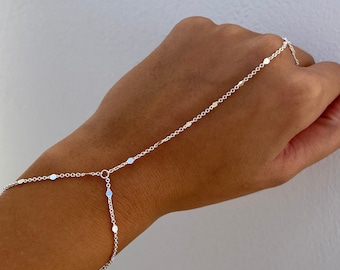 Minimalist Finger Chain, Bague Bracelet, Delicate Hand Chain, Slave Chain Link, Gold Slave Bracelet, Dainty Hand Chain, Ring to Bracelet