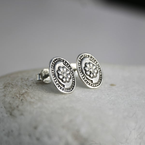 Oval Dainty Flower Sterling Silver Minimal distinctive design, Every day wear Minimal Light Weight Stud Earrings