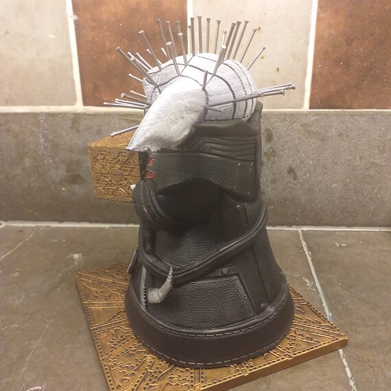 Hellraiser Pinhead Baby Yoda Mashup Mit Basis 2 Tage Etsy