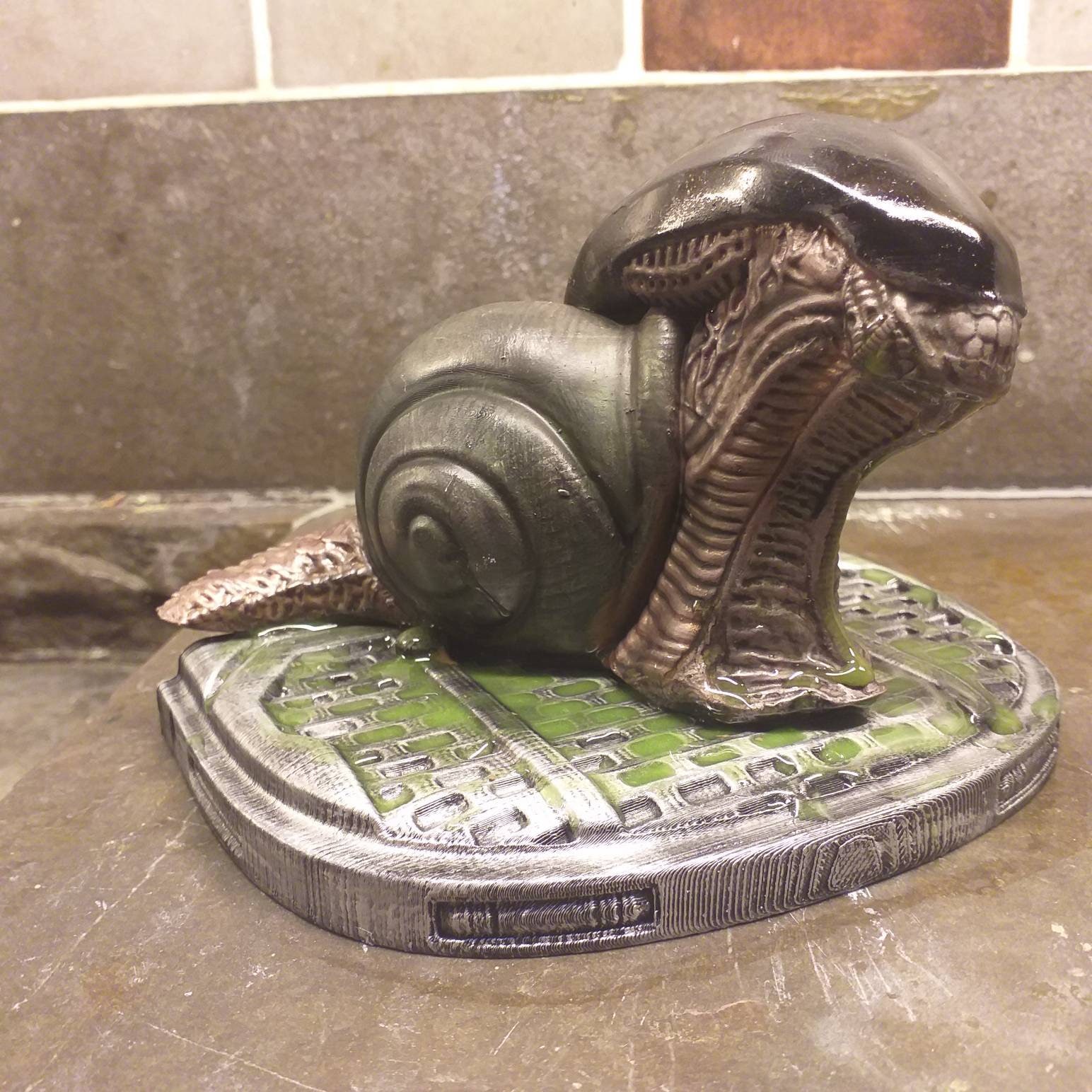 Alien snail snailen,xeno, with base. Resin printed