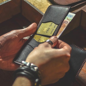 Cartera minimalista bifold de cuero pequeña, cartera triple personalizada para hombre, accesorios de cuero, cartera de cuero minimalista,