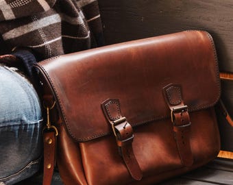 Handmade Leather Laptop Bag – Vintage Brown Satchel, Hand Stitched Briefcase, Full Grain Messenger Bag for Men & Women