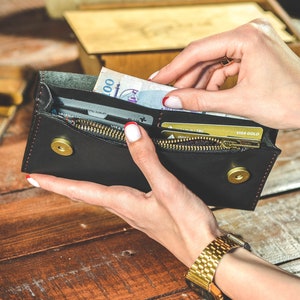 Minimalist womens wallet, Personalized leather clutch, women card wallet, women's wallet purse, ladies long wallet, coin pocket wallet
