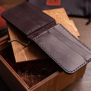 Billetera con clip para billetes para hombre, billetera de bolsillo frontal con clip para billetes, billetera plegable minimalista delgada hecha a mano, regalo de cuero personalizado para él