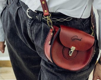 Small Red Leather Crossbody Bag, round Shaped Leather Purse, Handmade Leather Bag, Minimalist Shoulder Bag, Gift for Her