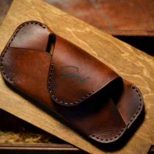 Brillenetui aus Leder: Braunes Brillenetui, handgefertigt