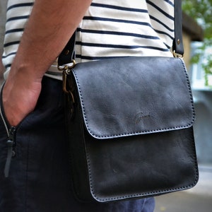 Bolso mensajero de cuero para hombre, bolso de hombro de cuero pequeño, bolso bandolera de cuero suave de grano completo, soporte de documento de viaje, bolso de hombro de los hombres