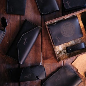Geschenkbox für Männer, Leder Brieftasche für sie, personalisierte Brillenetui, Passhalter, Brieftasche für Männer, Kartenhalter, Leder Schlüsselanhänger