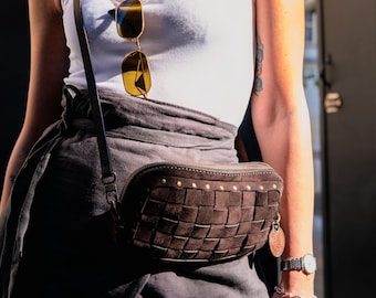 Braided Leather Crossbody Bag, Handwoven suede Wristlet, medium size clutch, luxury everyday brown purse
