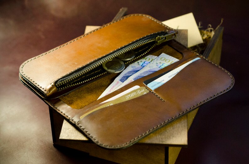 Cartera de motociclista para hombre, billetera elegante para él, billetera larga de cuero para camionero, billetera de viaje de cuero marrón, regalo personalizado para novio imagen 9