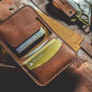 Portafoglio personalizzato da uomo, piccolo portafoglio in pelle, regalo monogrammato per fidanzato, portafoglio minimalista in pelle da uomo, portafoglio per carte di credito, scatola regalo