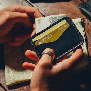 Estojo para cartão de visita, porta cartão em couro. Carteira de cartão de couro preto para ele, presente de aniversário para homem, porta-cartões de bolso frontal minimalista